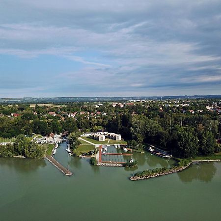 Akvárium Apartmanházak Keszthely Esterno foto