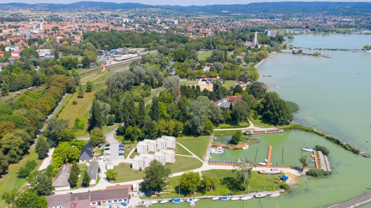 Akvárium Apartmanházak Keszthely Esterno foto
