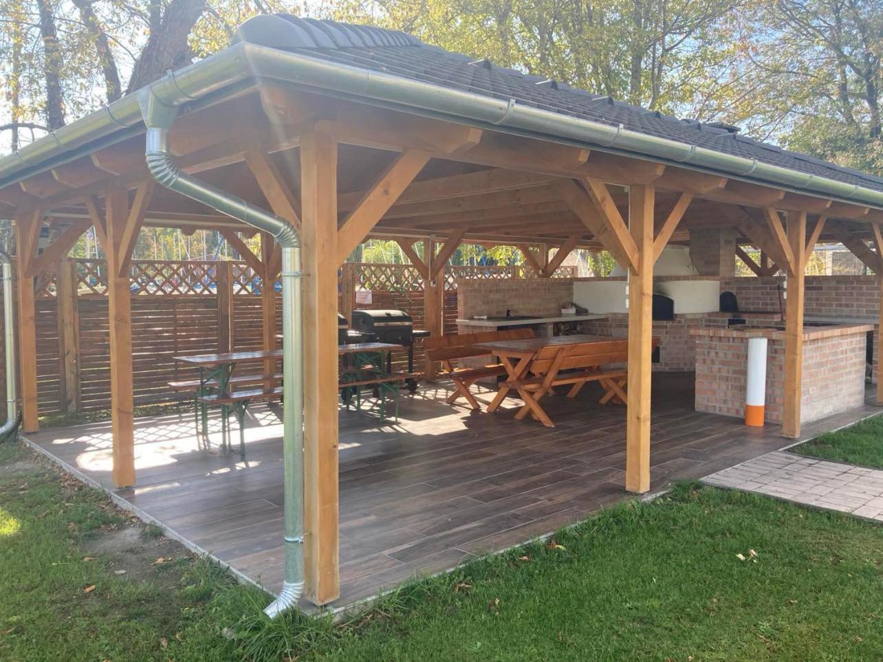 Akvárium Apartmanházak Keszthely Esterno foto